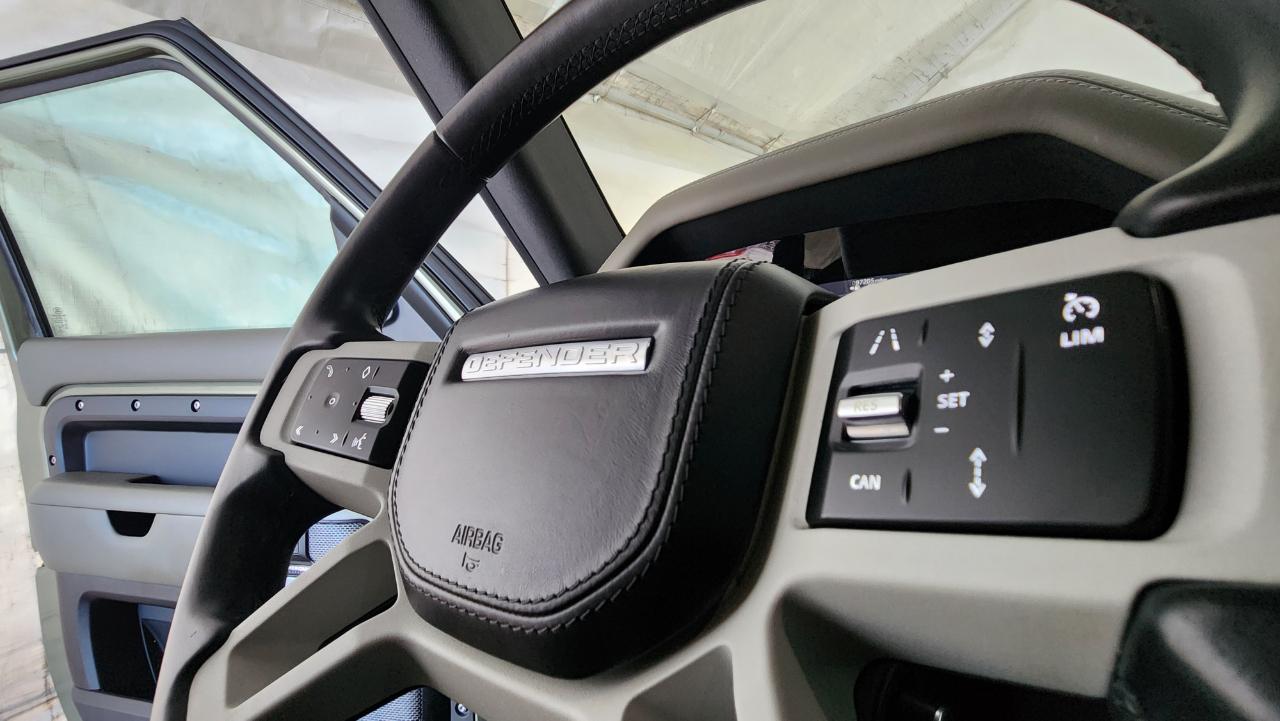 Land Rover Defender 110 HSE AWD 2020