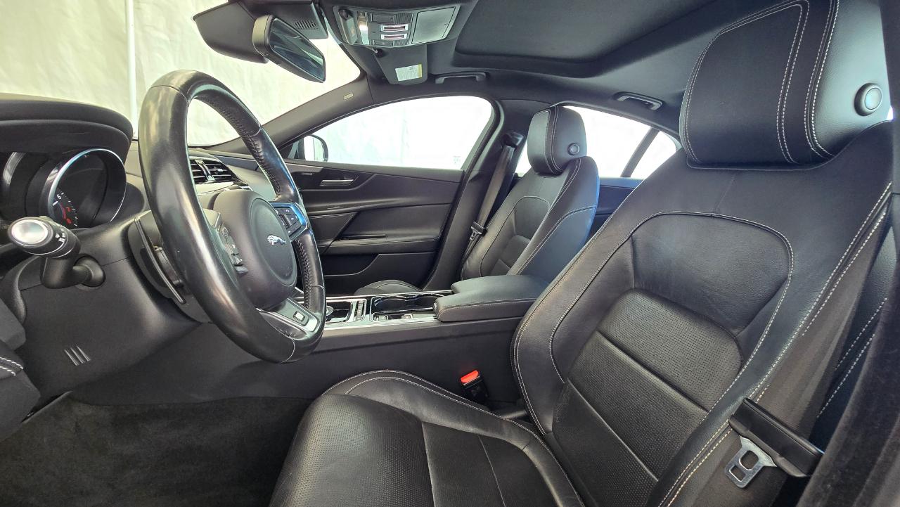 Jaguar XE 35t R-Sport 2017