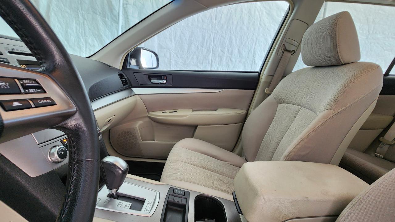 Subaru Outback 2.5i Premium 2014