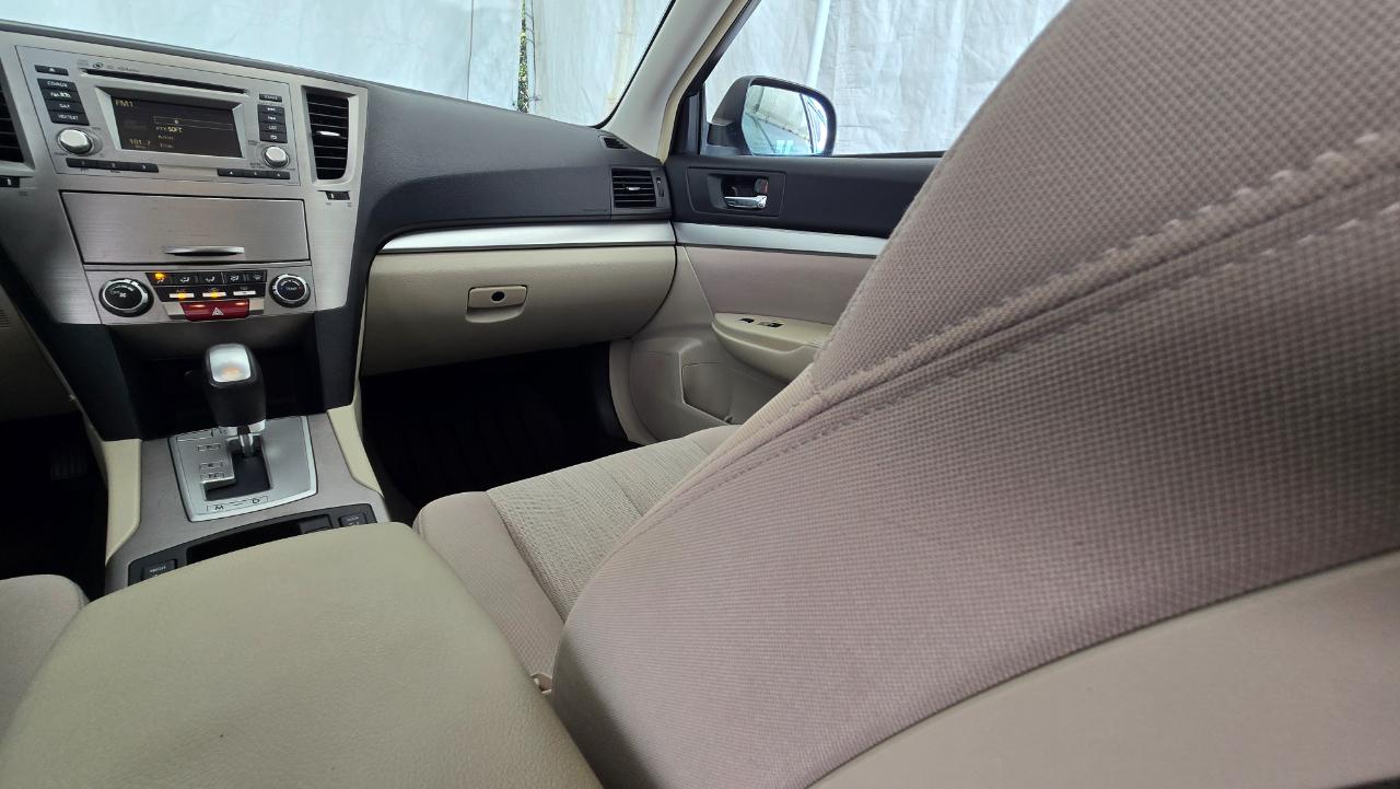 Subaru Outback 2.5i Premium 2014
