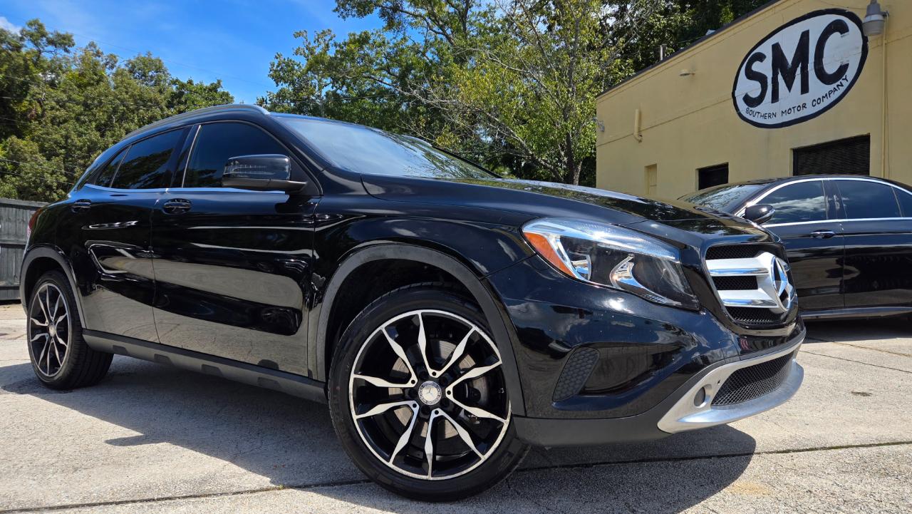 Mercedes-Benz GLA  2017