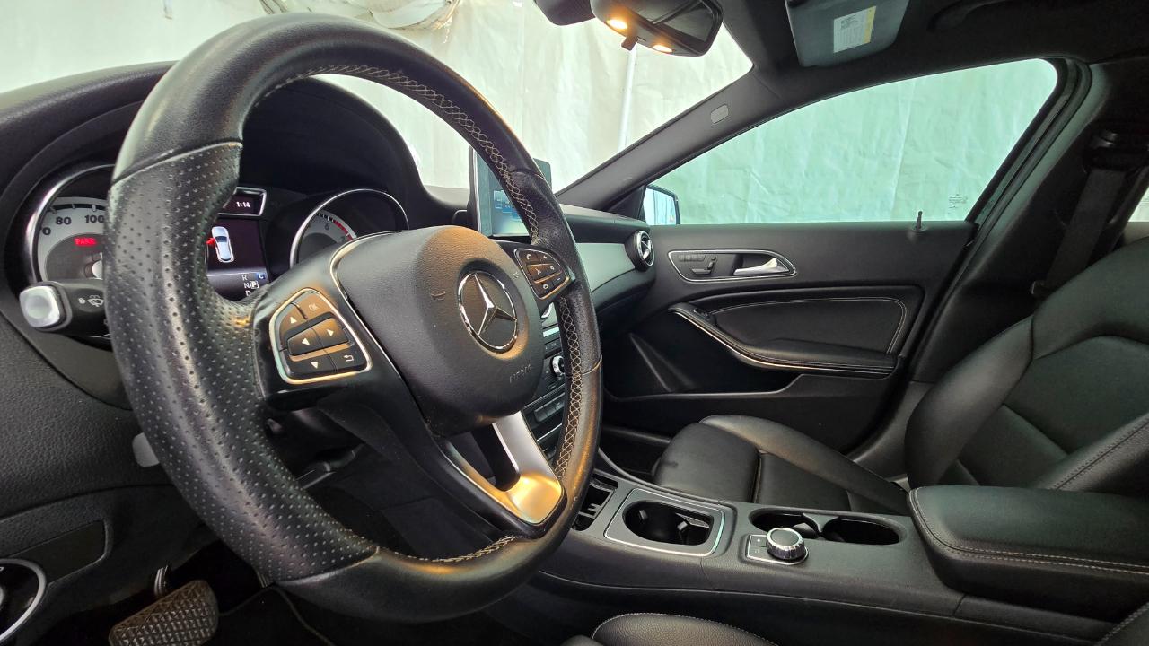Mercedes-Benz GLA  2017