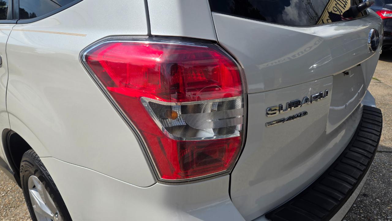 Subaru Forester photo 11