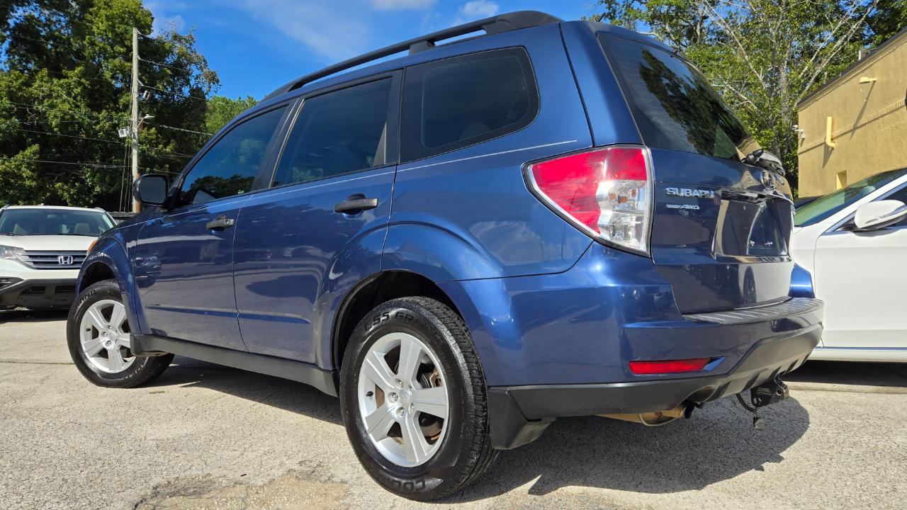 Subaru Forester 2.5X 2012