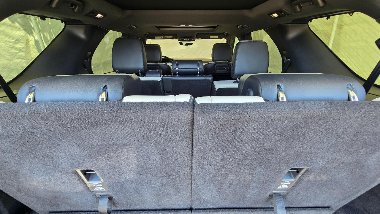 Land Rover Discovery P300 S R-Dynamic 2021