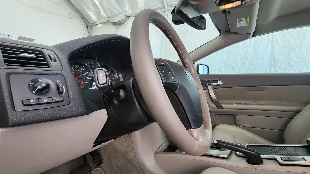 Volvo C70 2dr Conv Auto 2009