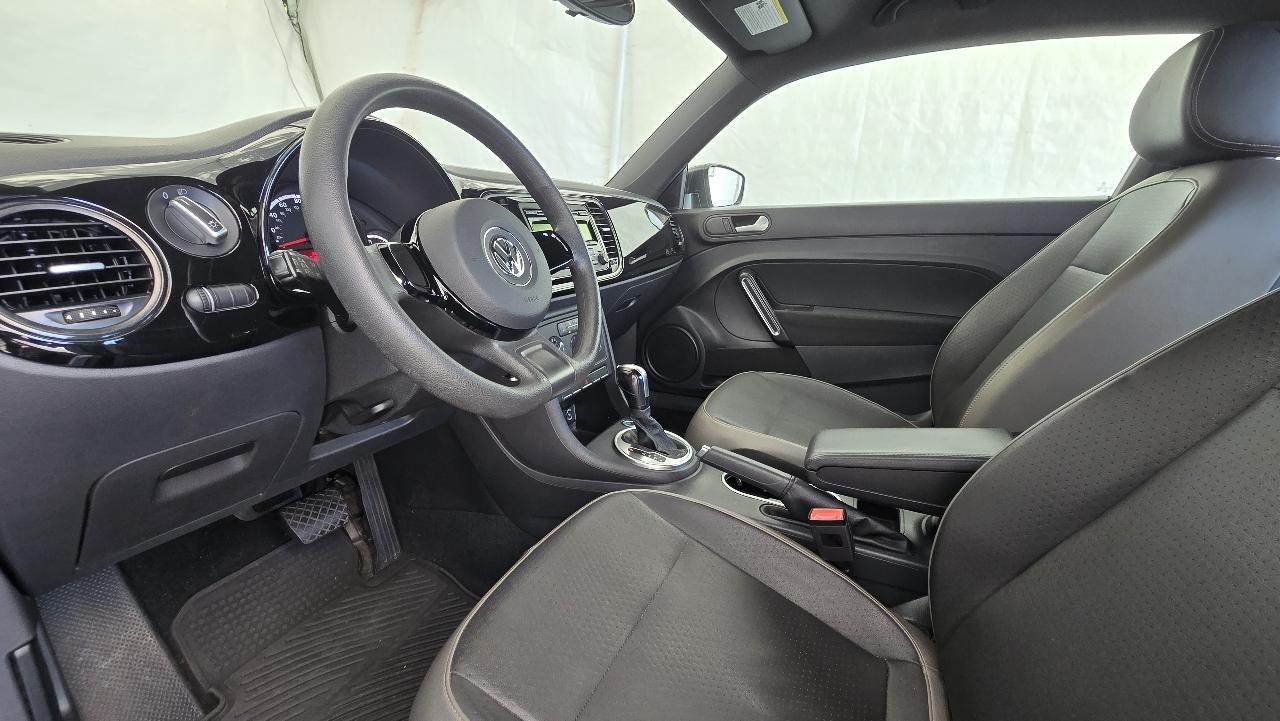 Volkswagen Beetle Coupe  2015