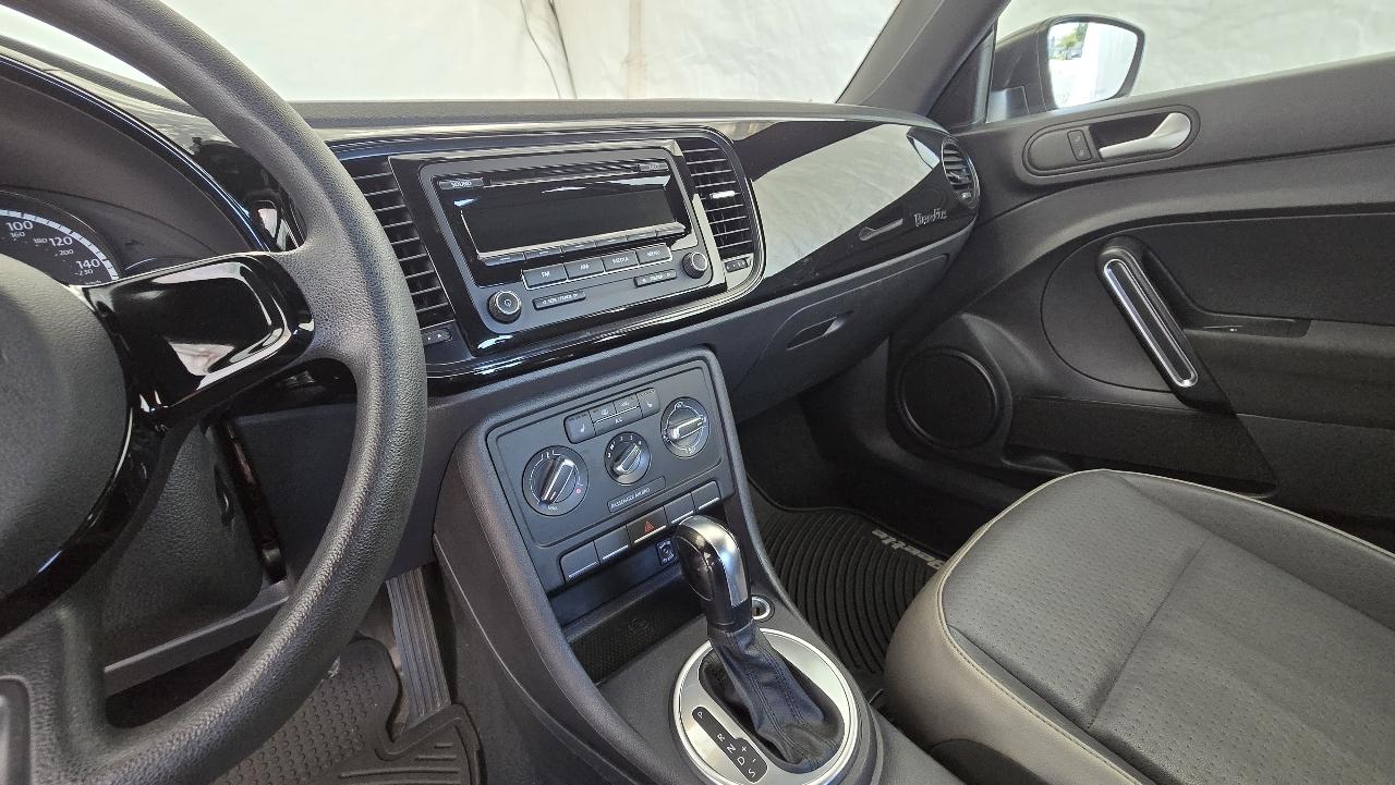 Volkswagen Beetle Coupe  2015