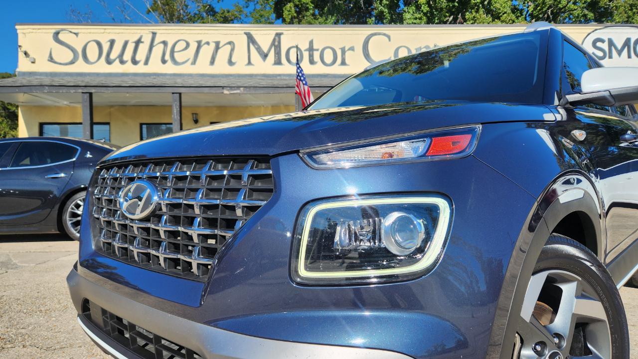 Hyundai Venue  2020