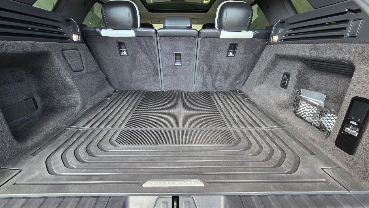 Land Rover Range Rover Sport P400 Dynamic SE 2024