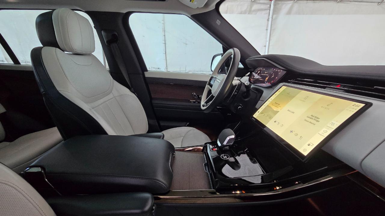 Land Rover Range Rover Sport P400 Dynamic SE 2024