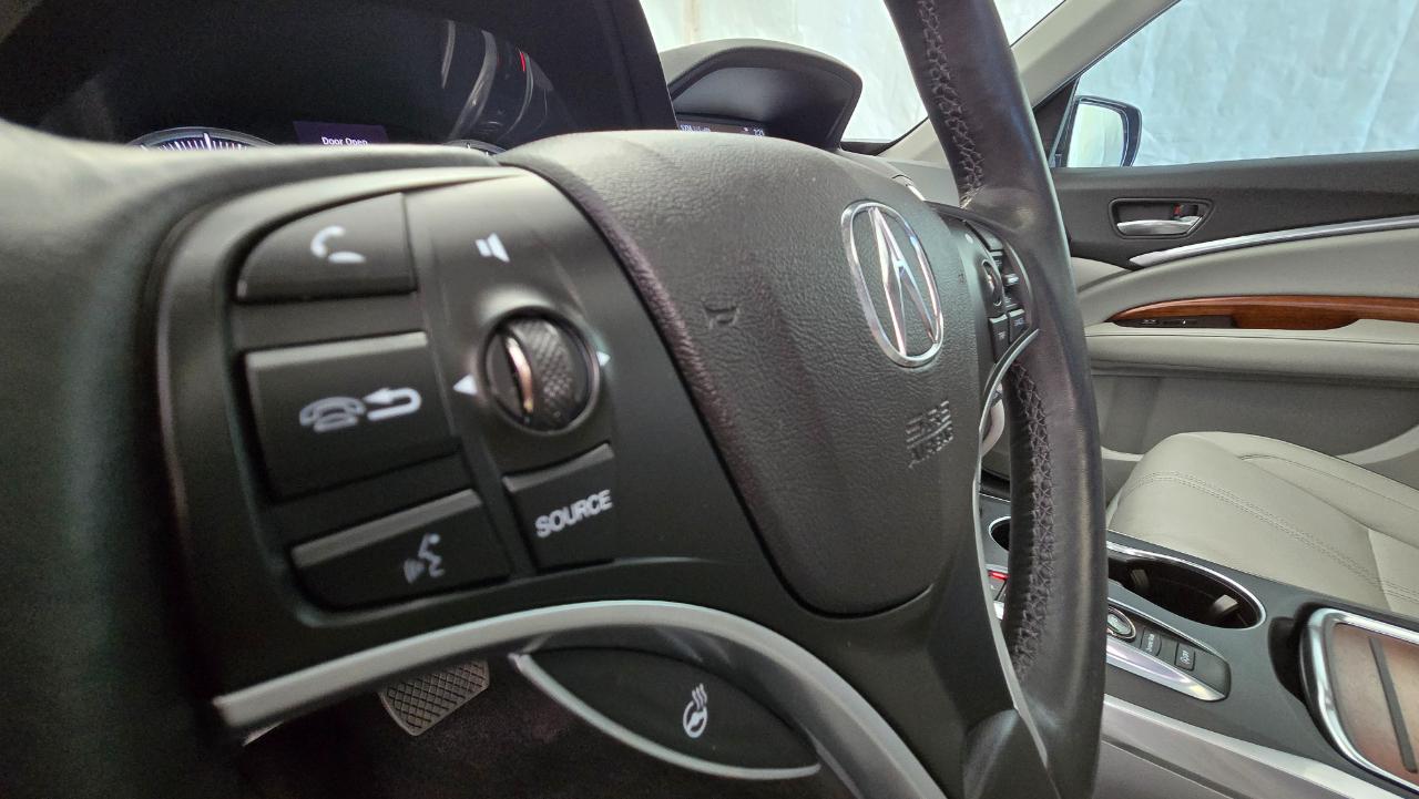 Acura MDX SH-AWD w/Advance Pkg 2017