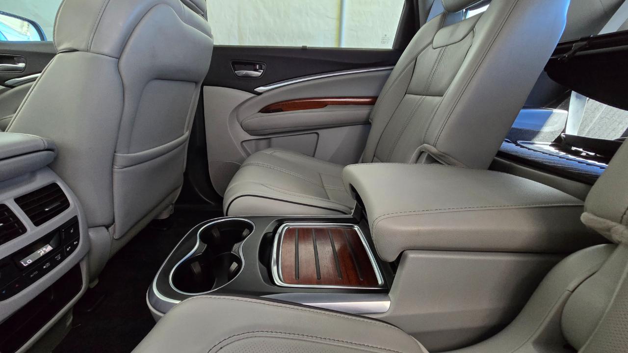 Acura MDX SH-AWD w/Advance Pkg 2017