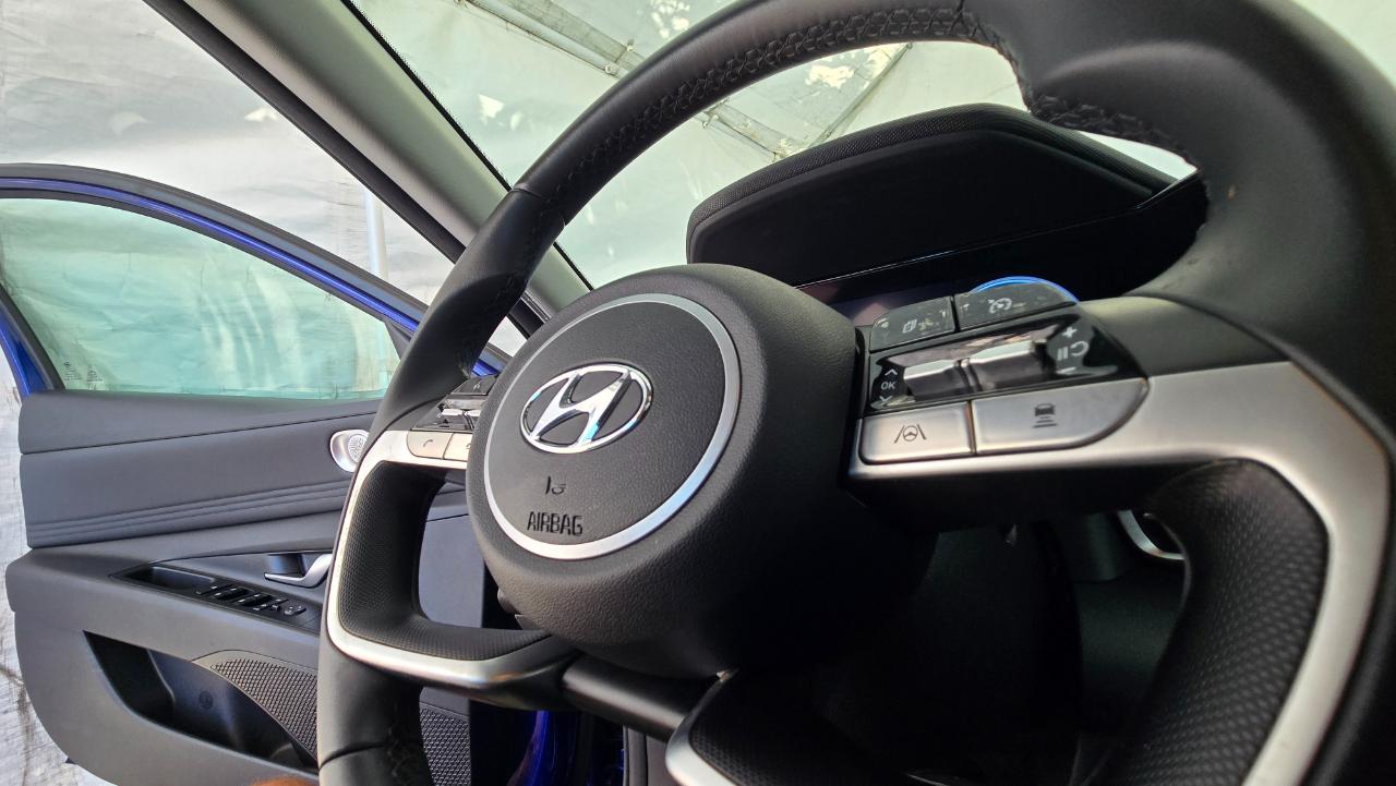 Hyundai Elantra SEL Convenience 2023