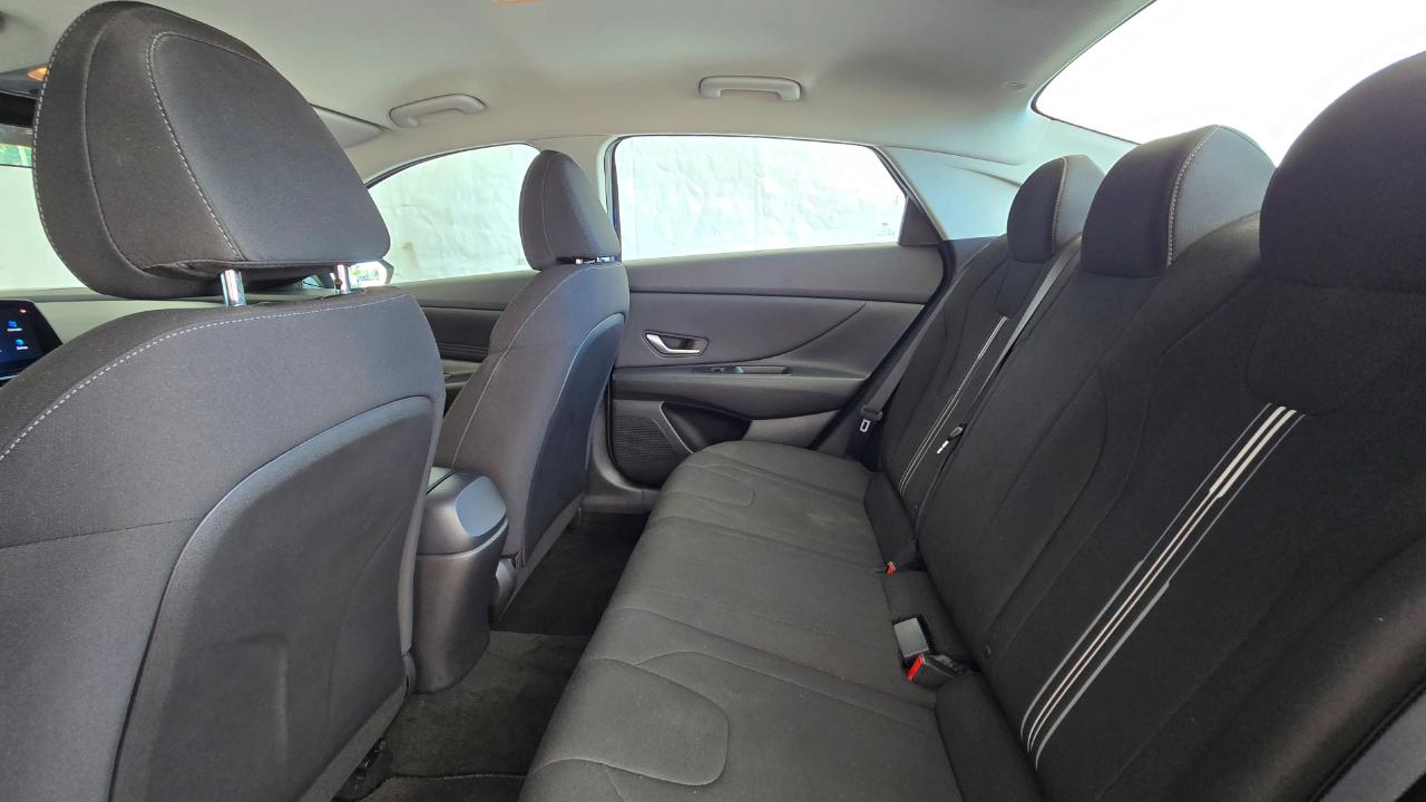 Hyundai Elantra SEL Convenience 2023