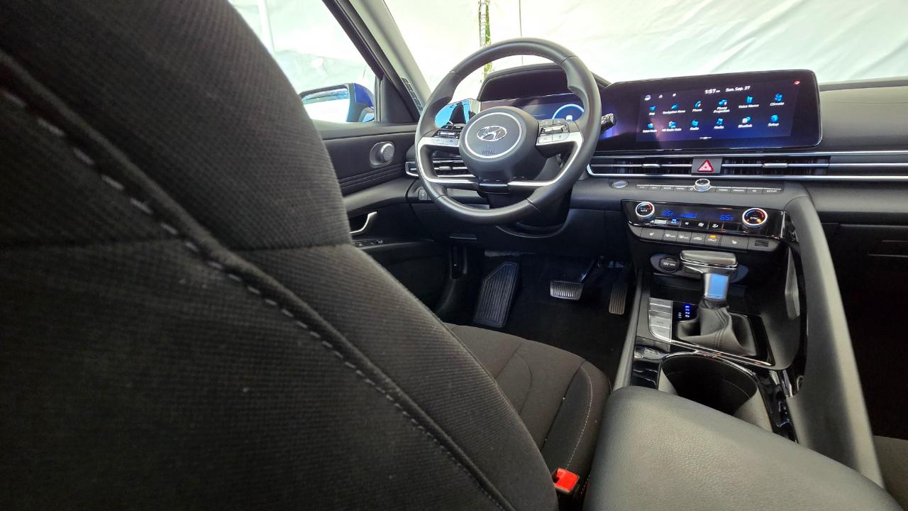 Hyundai Elantra SEL Convenience 2023