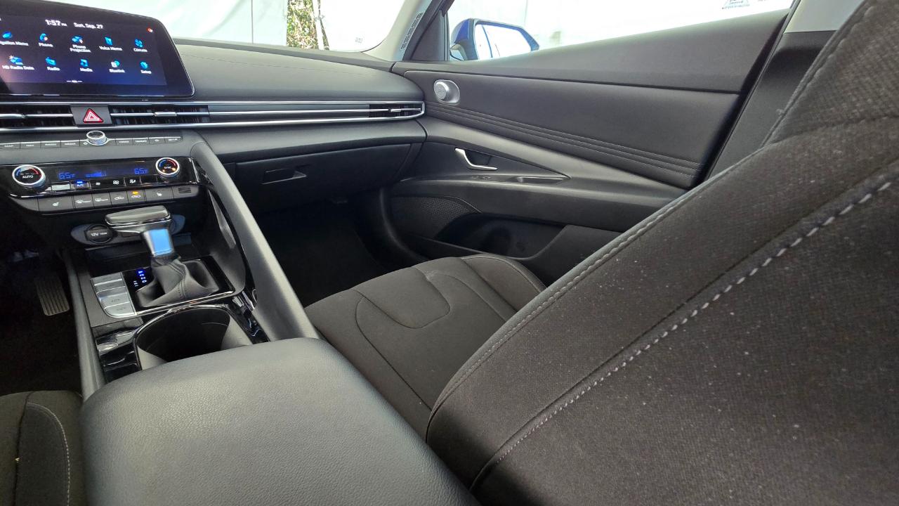 Hyundai Elantra SEL Convenience 2023