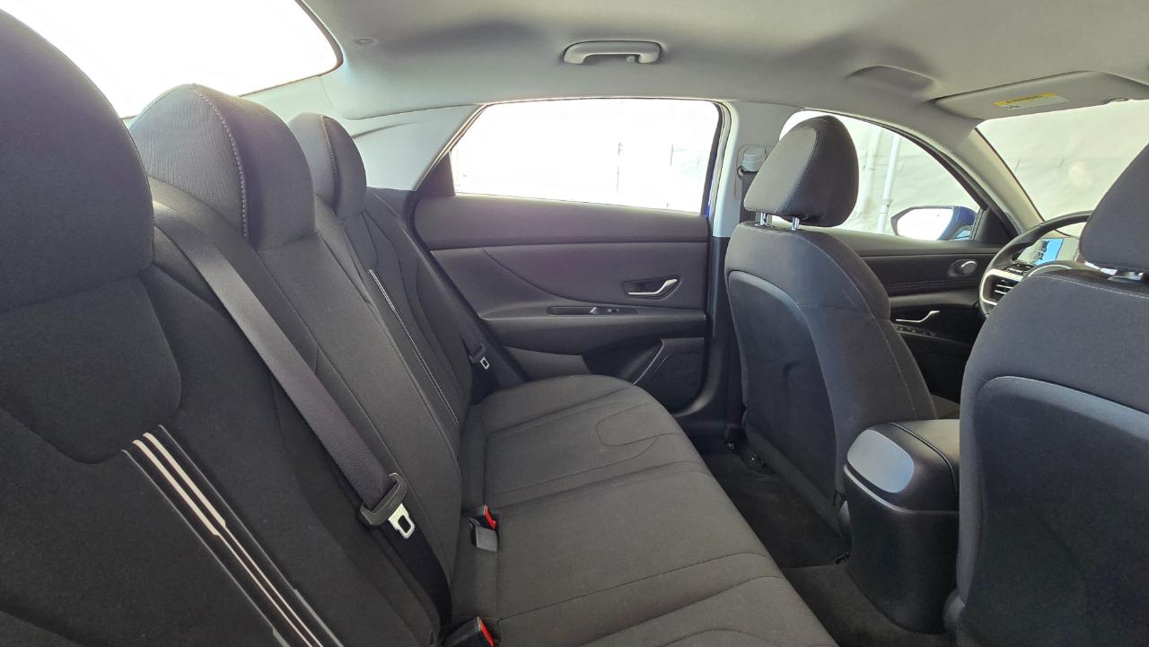 Hyundai Elantra SEL Convenience 2023