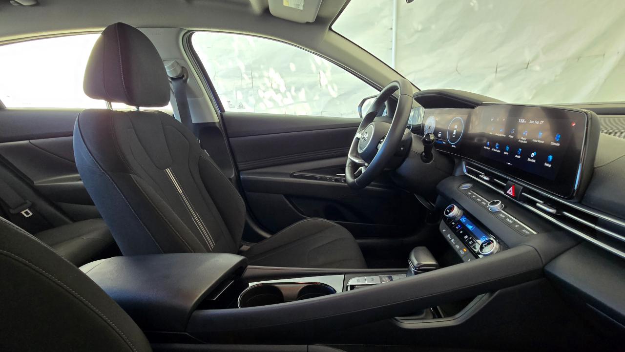 Hyundai Elantra SEL Convenience 2023