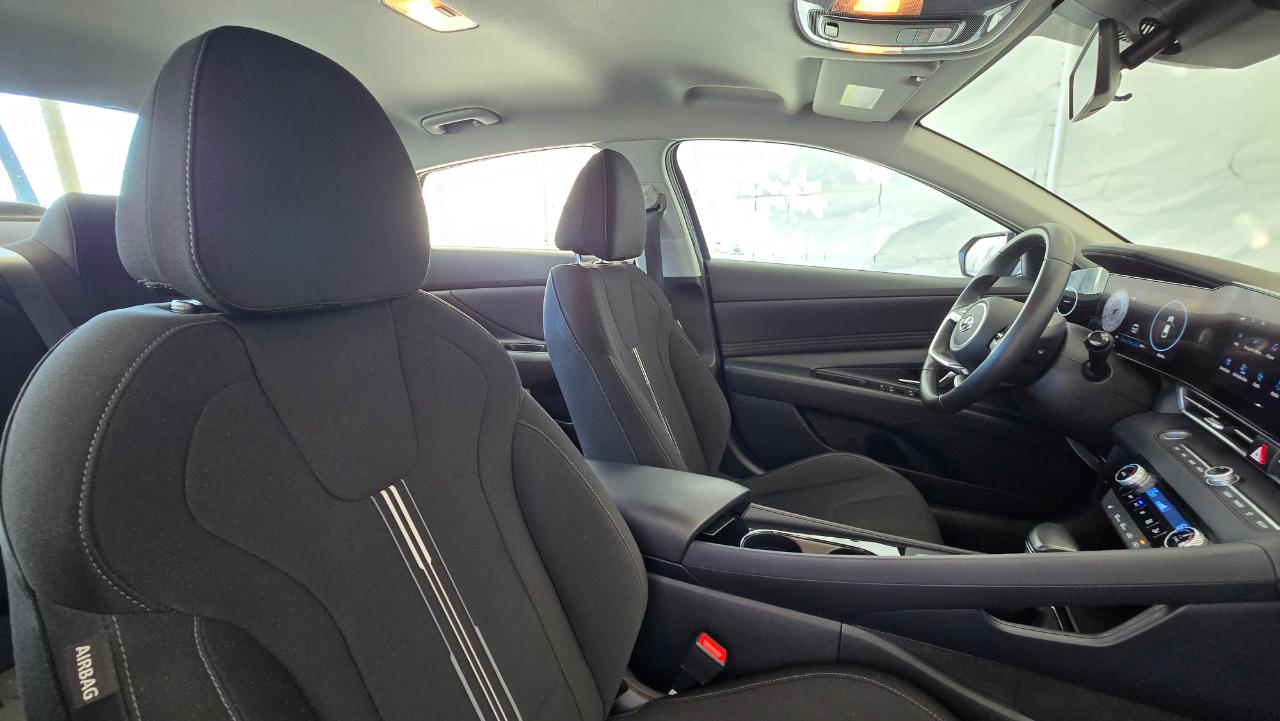 Hyundai Elantra SEL Convenience 2023
