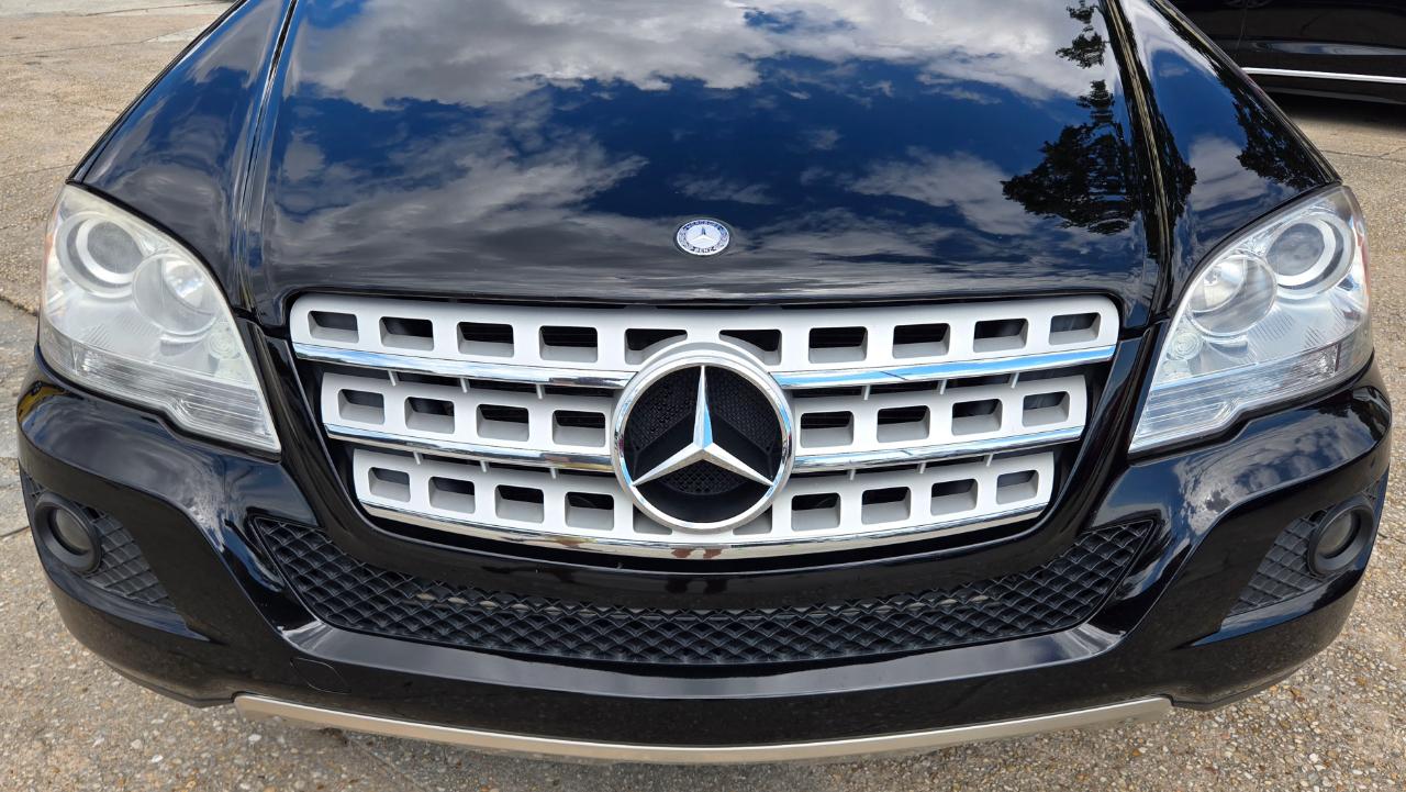Mercedes-Benz M-Class  2011