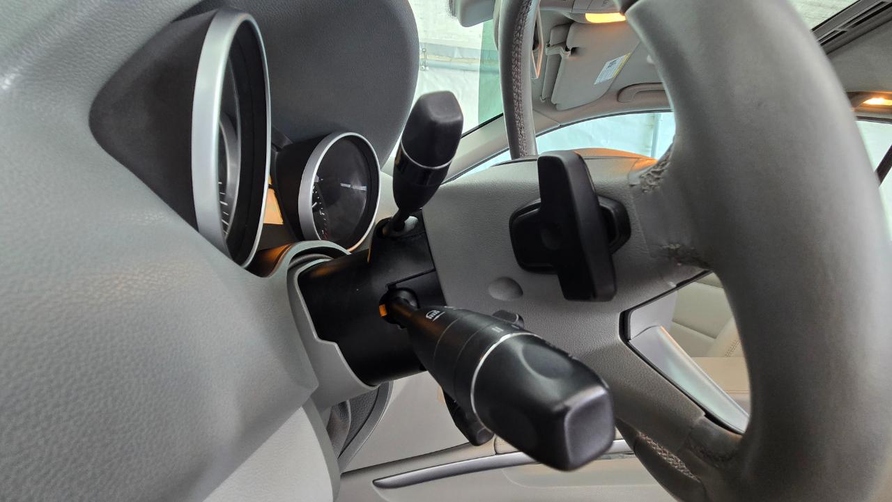 Mercedes-Benz M-Class  2011