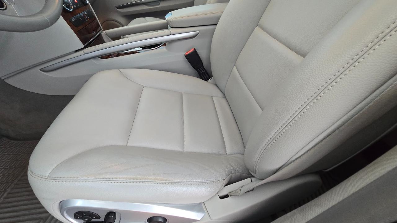 Mercedes-Benz M-Class  2011