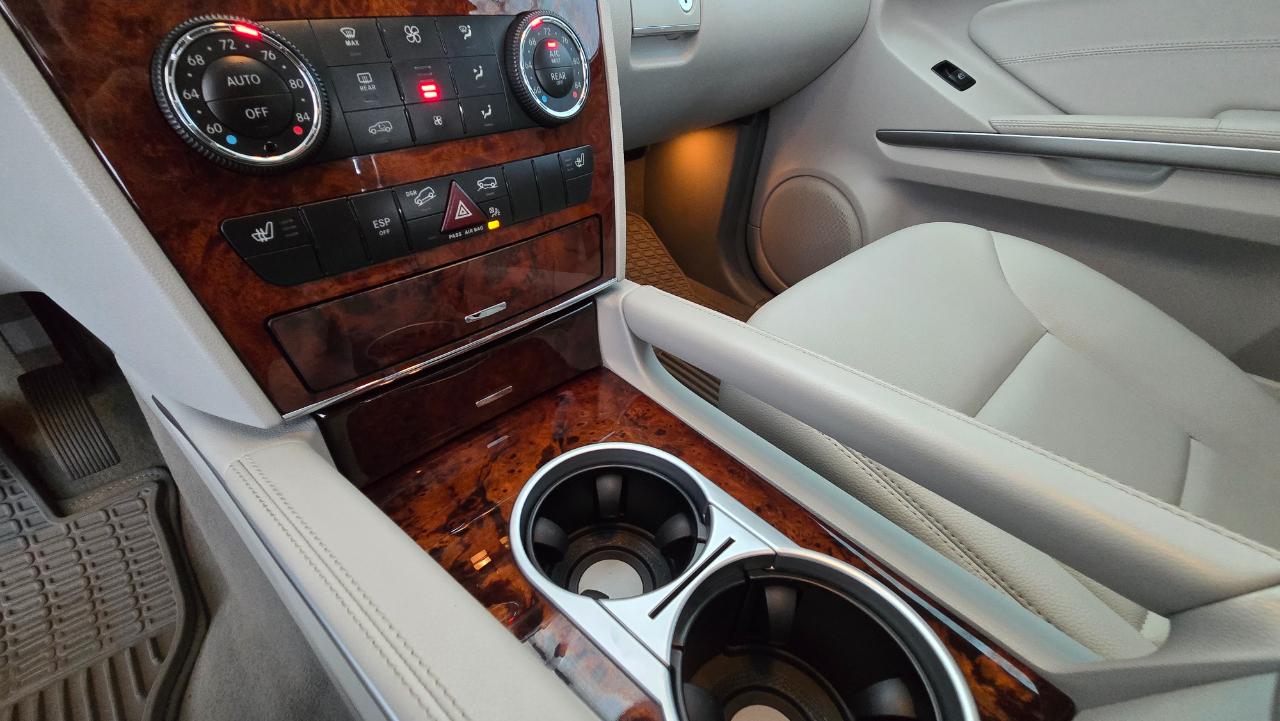 Mercedes-Benz M-Class  2011