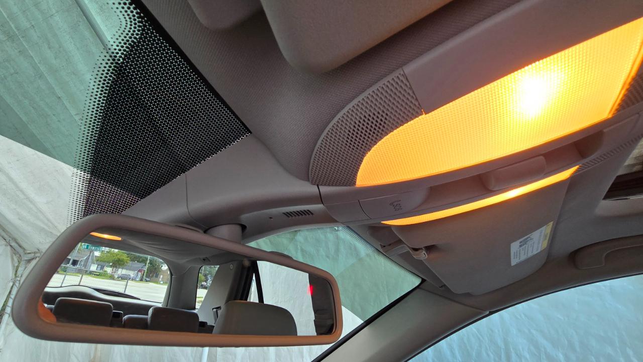 Mercedes-Benz M-Class  2011