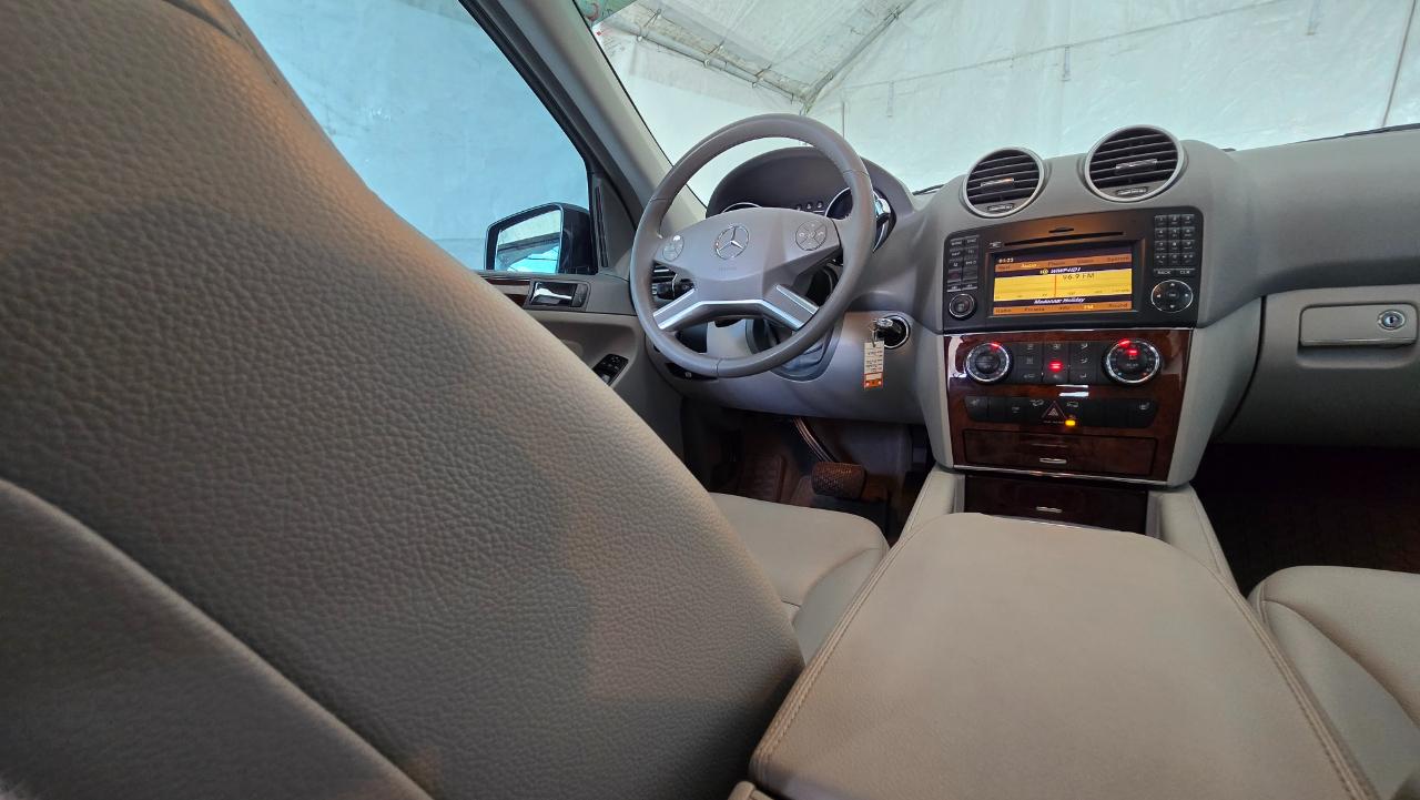 Mercedes-Benz M-Class  2011