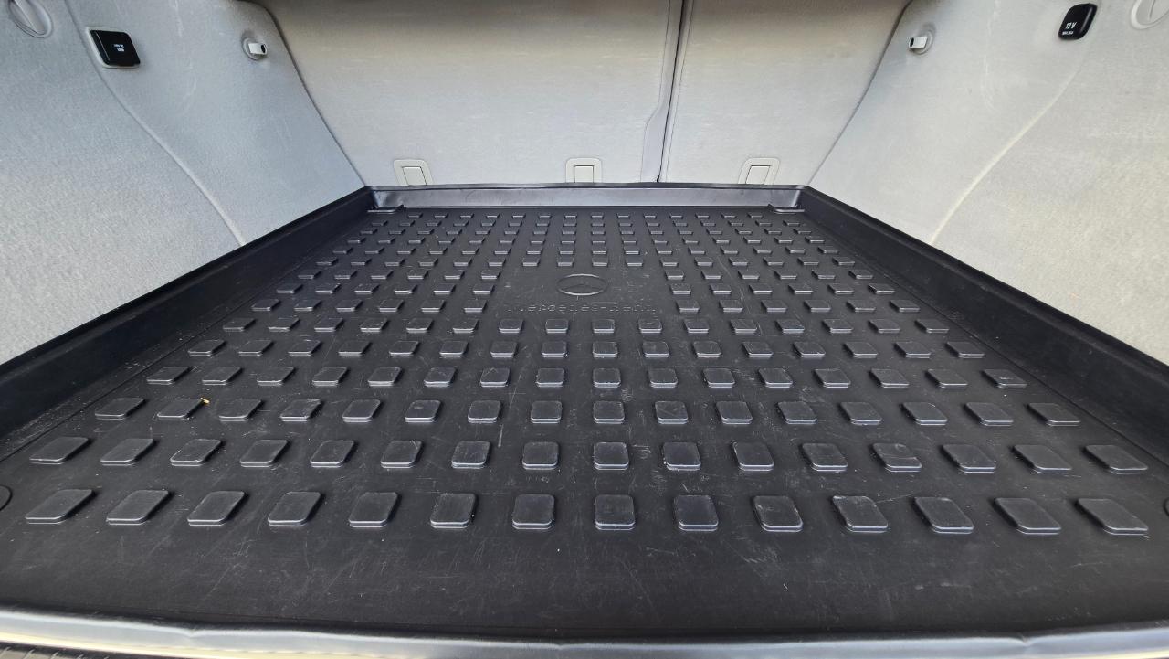 Mercedes-Benz M-Class  2011