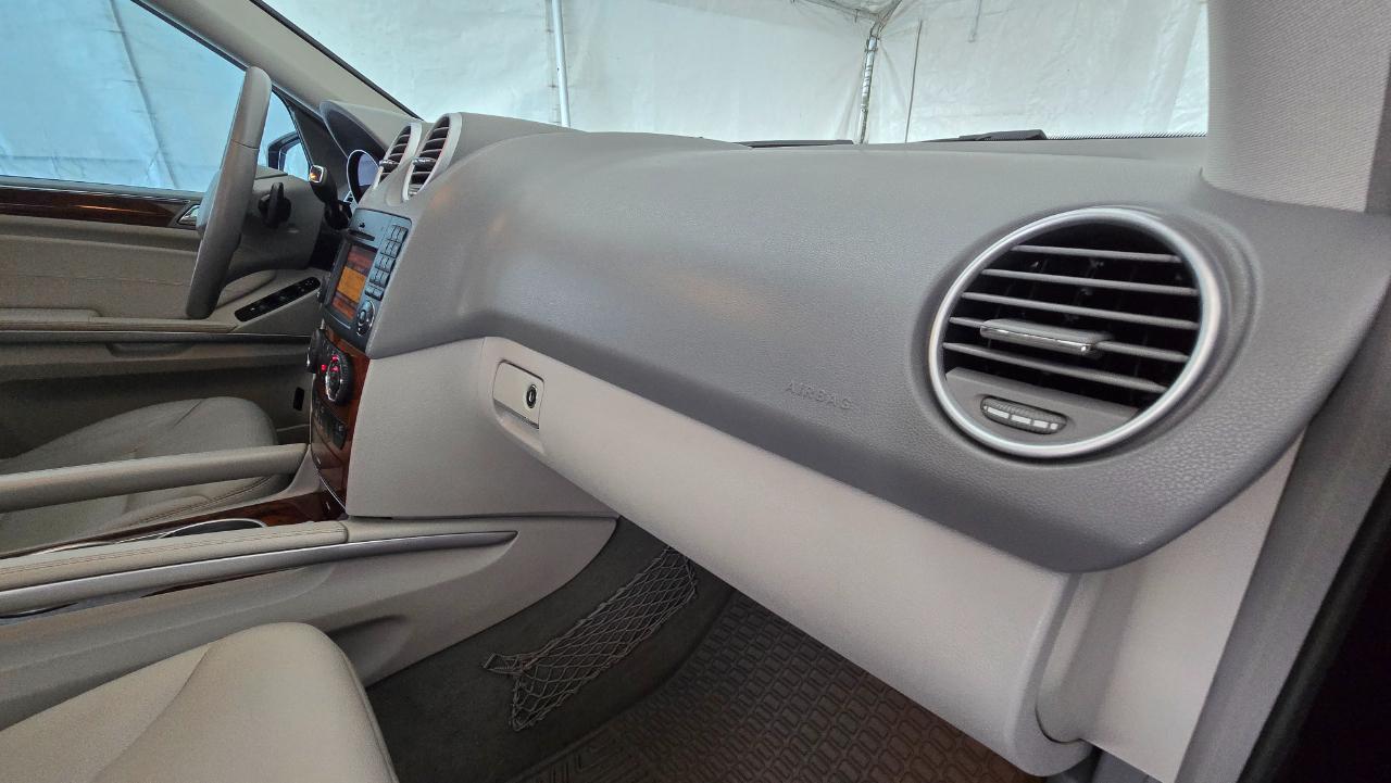 Mercedes-Benz M-Class  2011