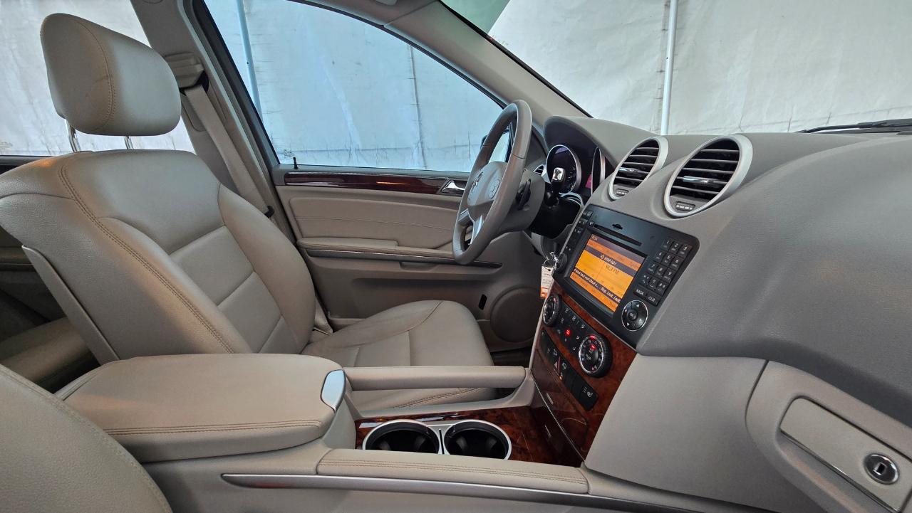 Mercedes-Benz M-Class  2011