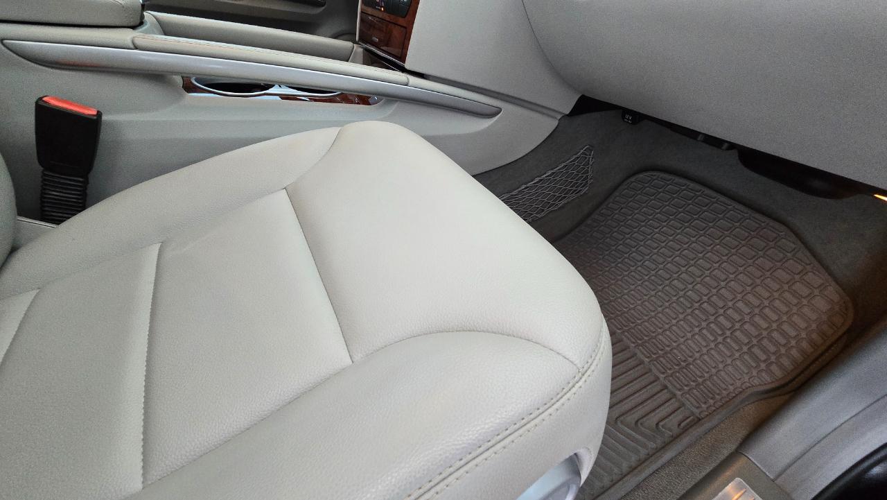 Mercedes-Benz M-Class  2011