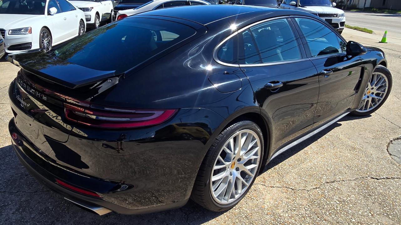 Porsche Panamera 4 AWD 2018