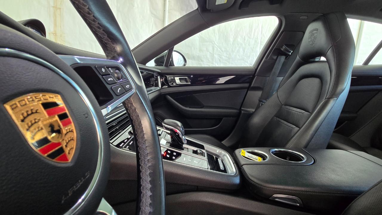 Porsche Panamera 4 AWD 2018