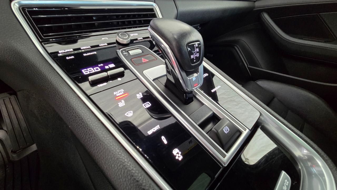Porsche Panamera 4 AWD 2018
