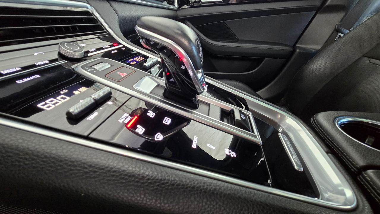 Porsche Panamera 4 AWD 2018