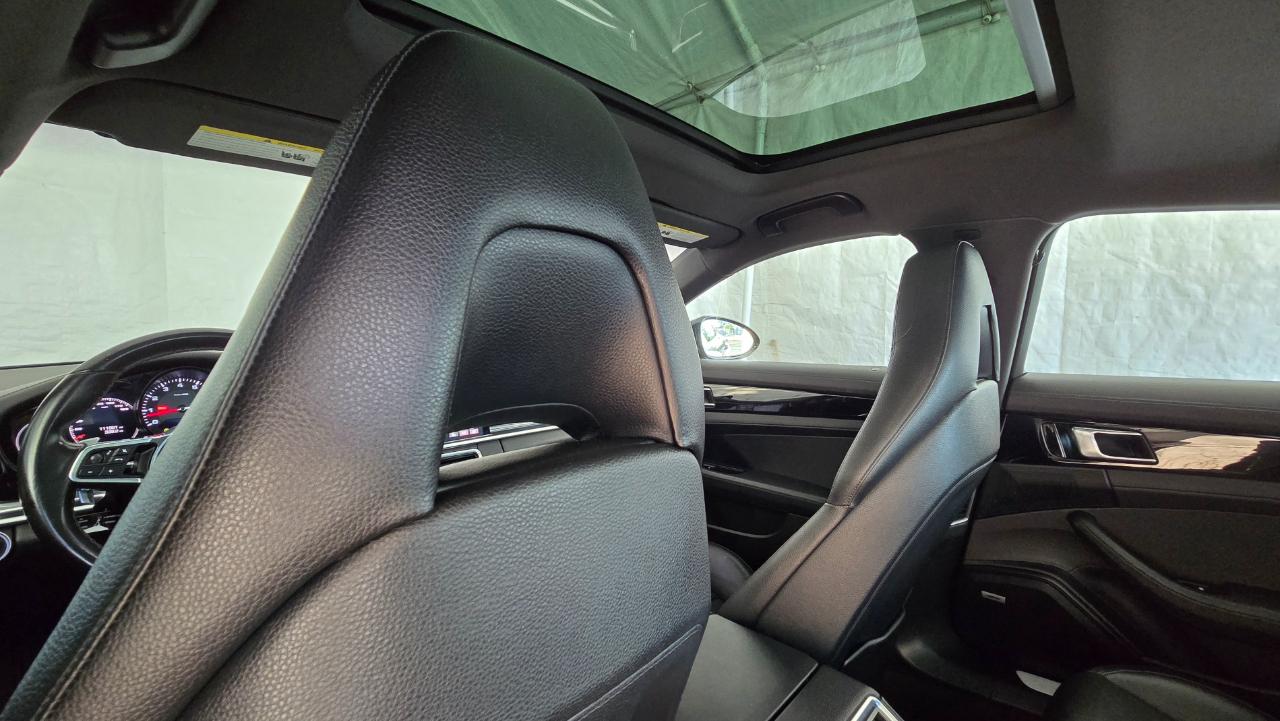 Porsche Panamera 4 AWD 2018