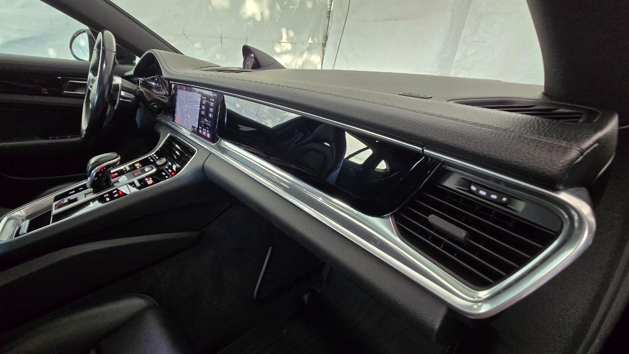 Porsche Panamera 4 AWD 2018