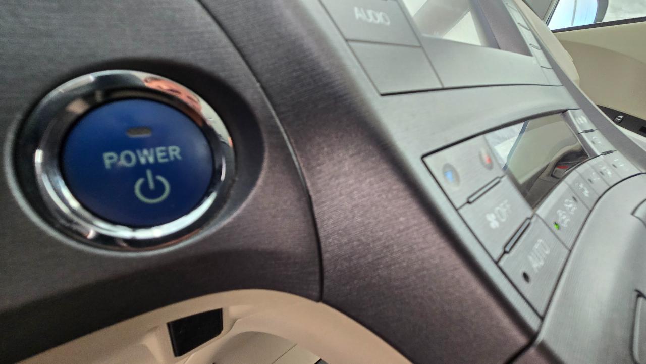 Toyota Prius Prius II 2012