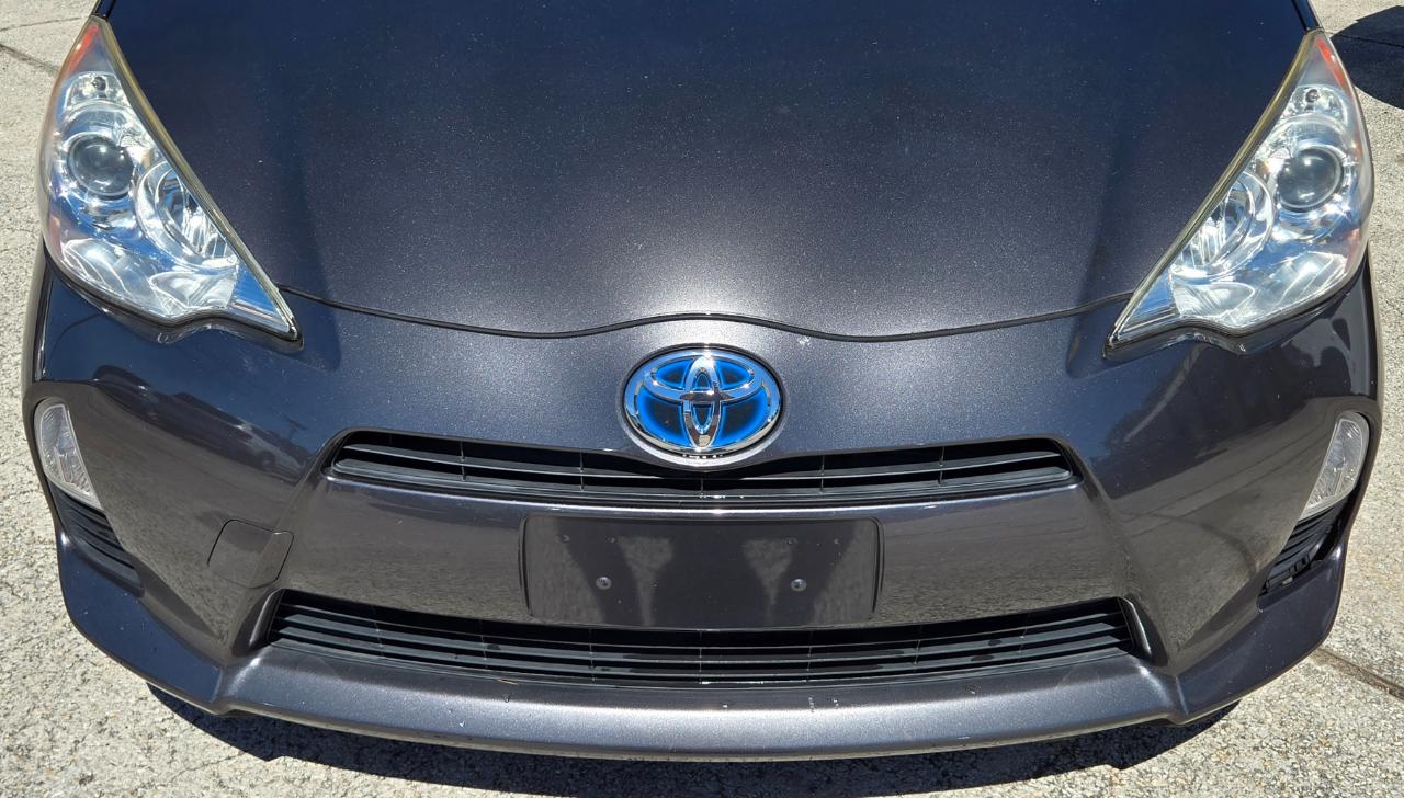 Toyota Prius c Two 2013