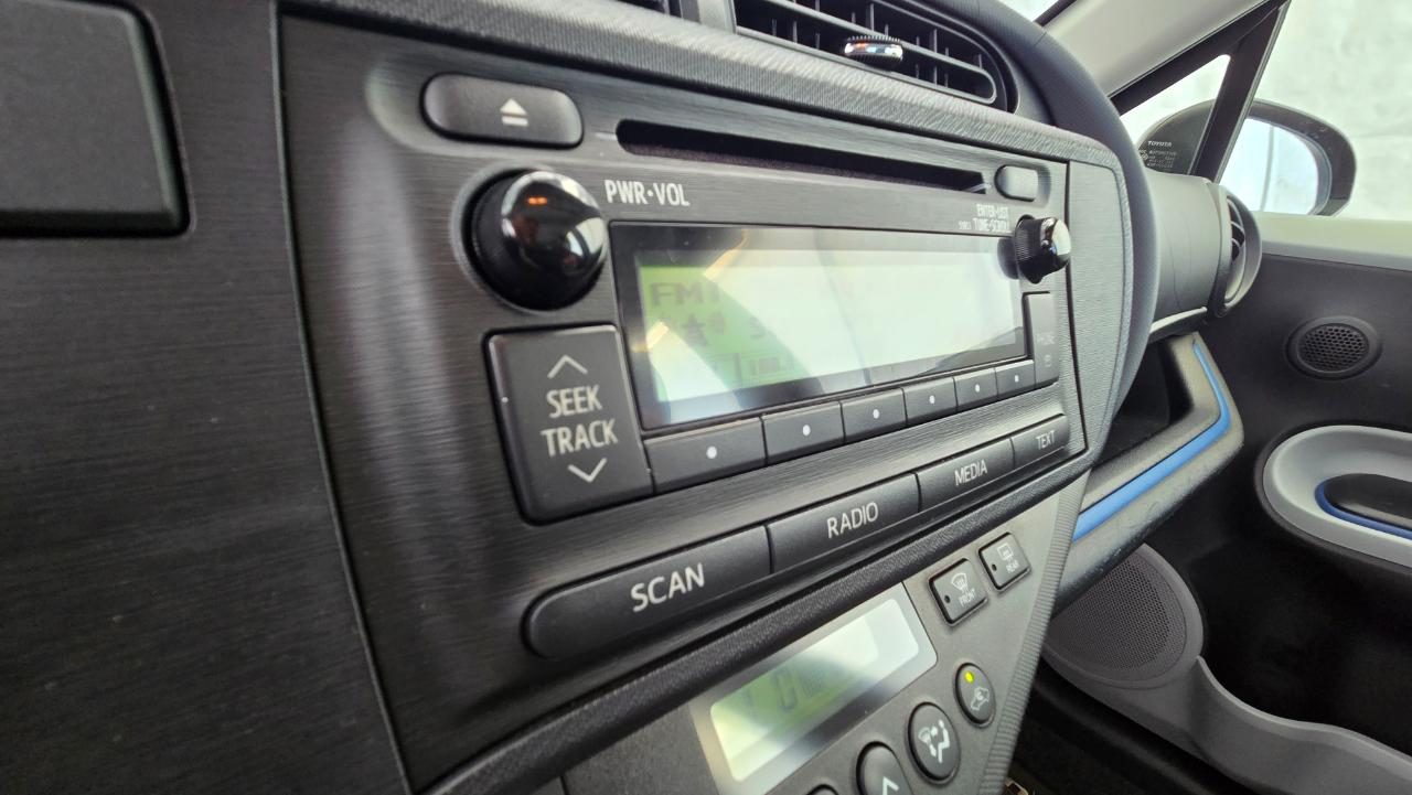 Toyota Prius c Two 2013