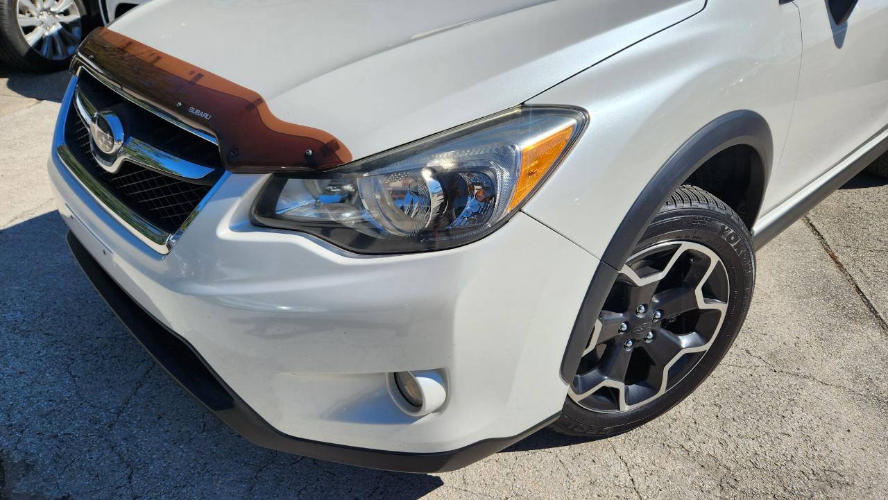 Subaru XV CrossTrek photo 2