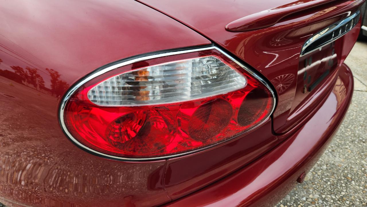 Jaguar XKR XKR Convertible 2002