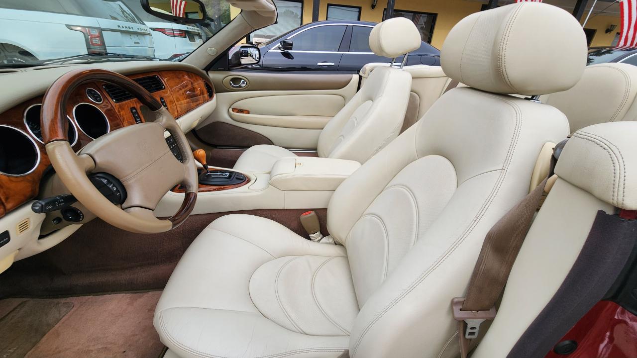 Jaguar XKR XKR Convertible 2002