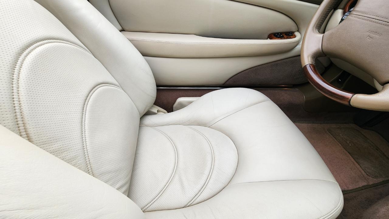 Jaguar XKR XKR Convertible 2002