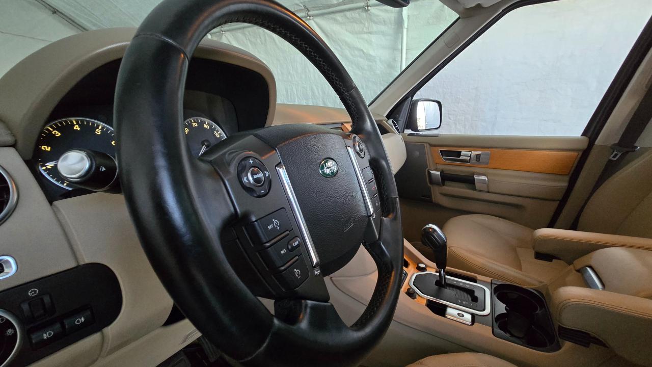 Land Rover LR4  2012