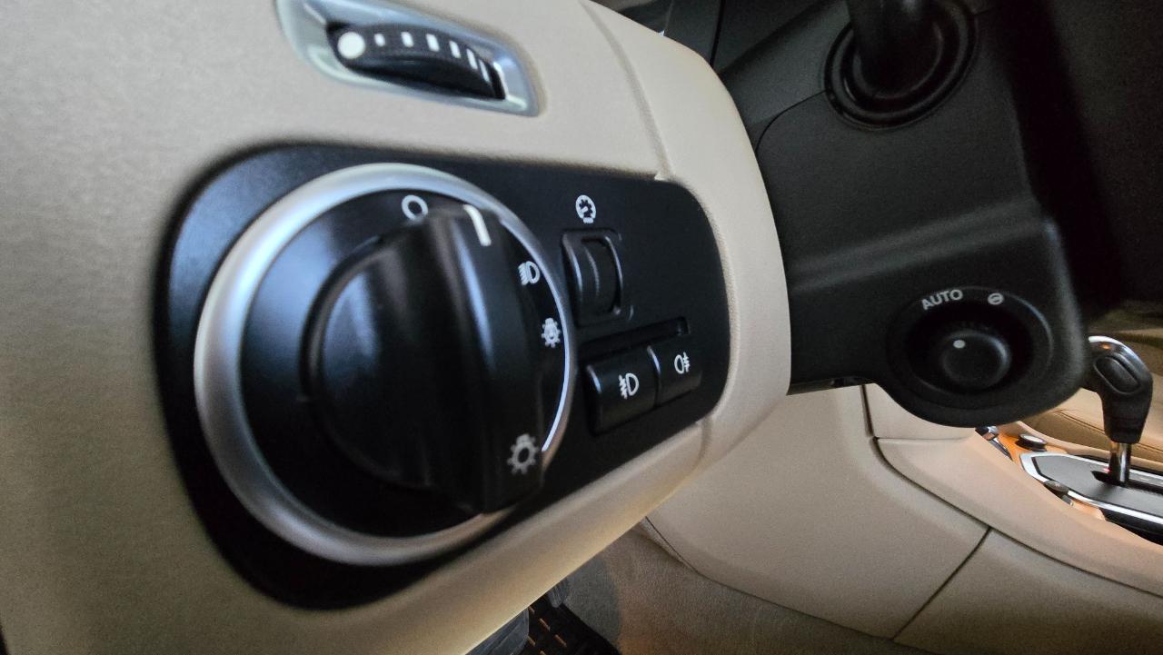 Land Rover LR4  2012