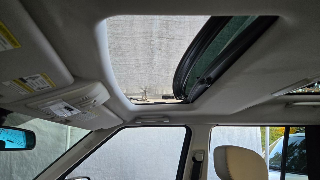 Land Rover LR4  2012